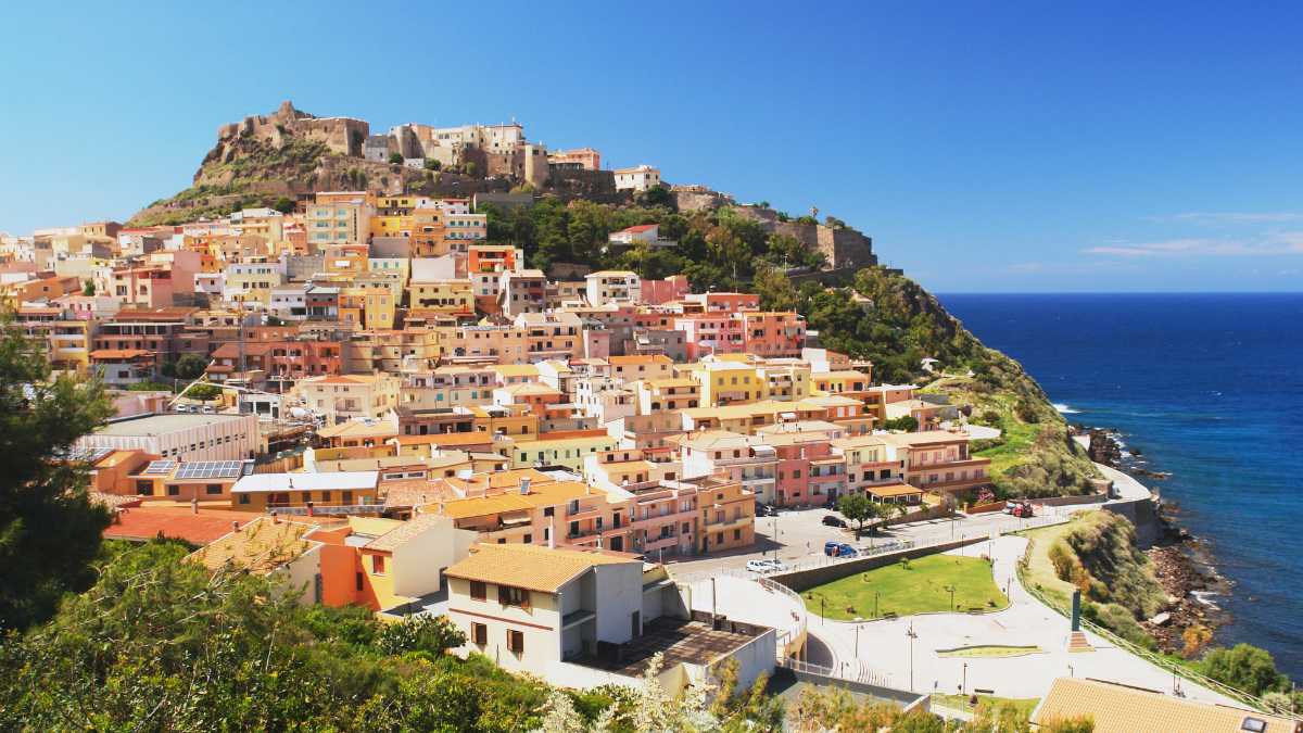 Feste ed Eventi a Castelsardo: Un Viaggio nella Tradizione Sarda