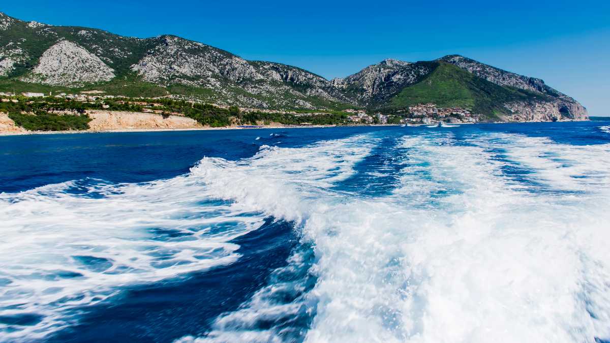 Guida Completa su Come Arrivare a Cala Gonone